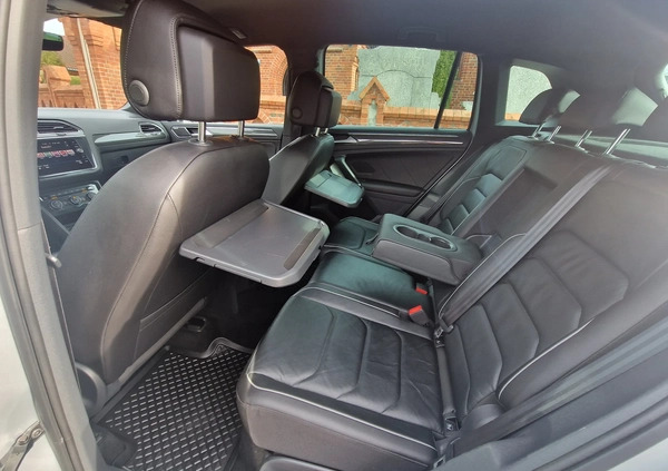 Volkswagen Tiguan cena 95500 przebieg: 177000, rok produkcji 2018 z Tczew małe 436